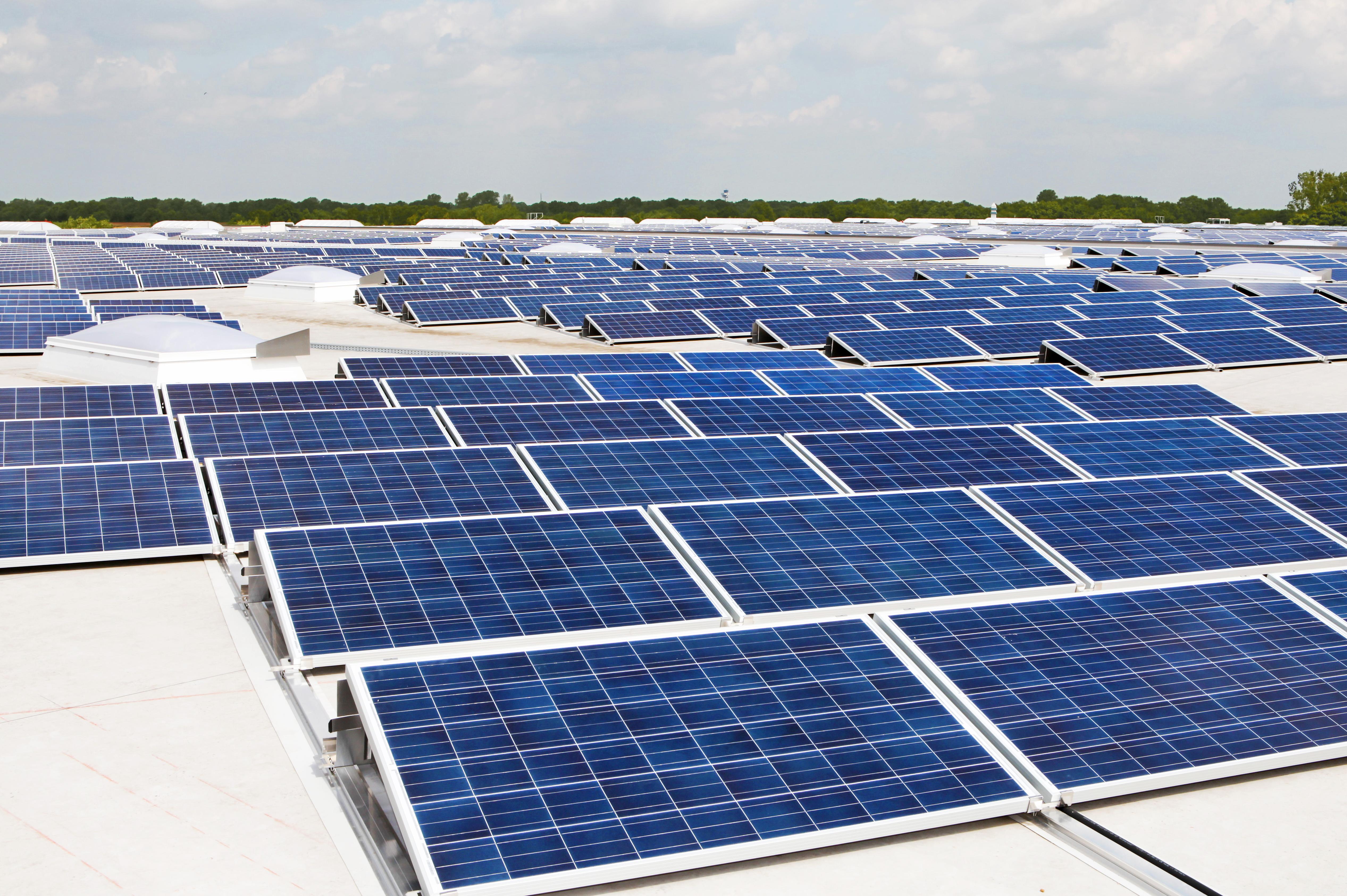 Tips for Protecting Your Solar Panels in 7 Days to Die