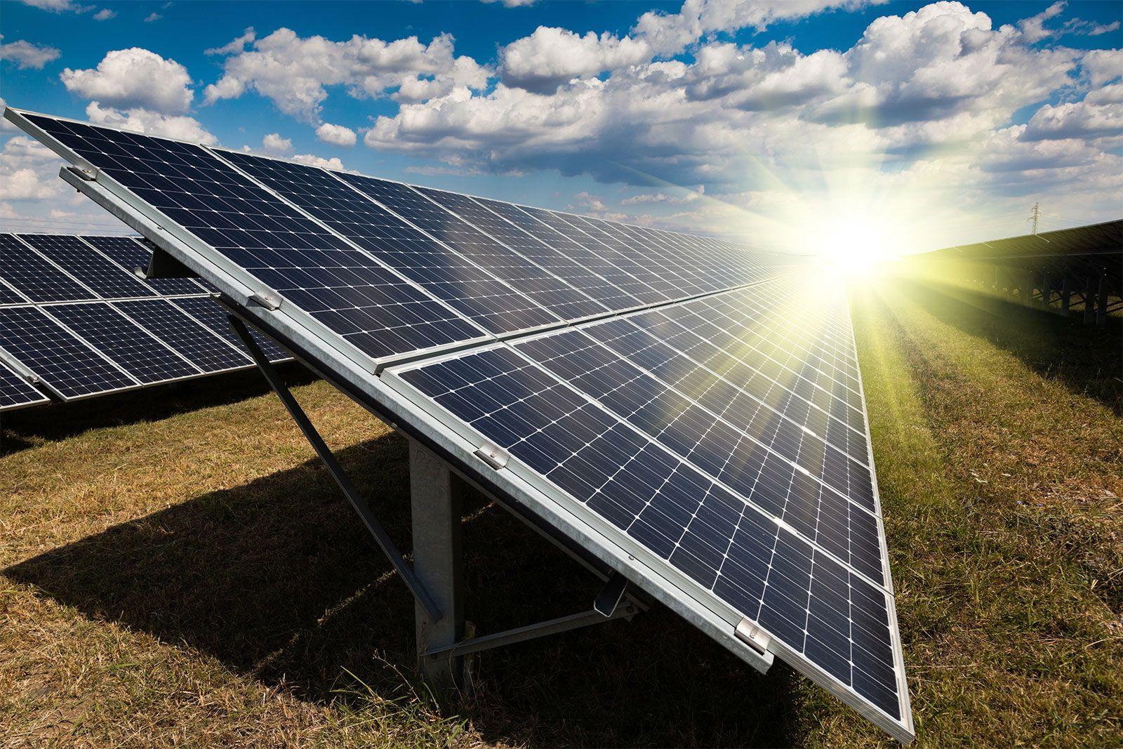 - Key Benefits of Switching to Solar Electricity